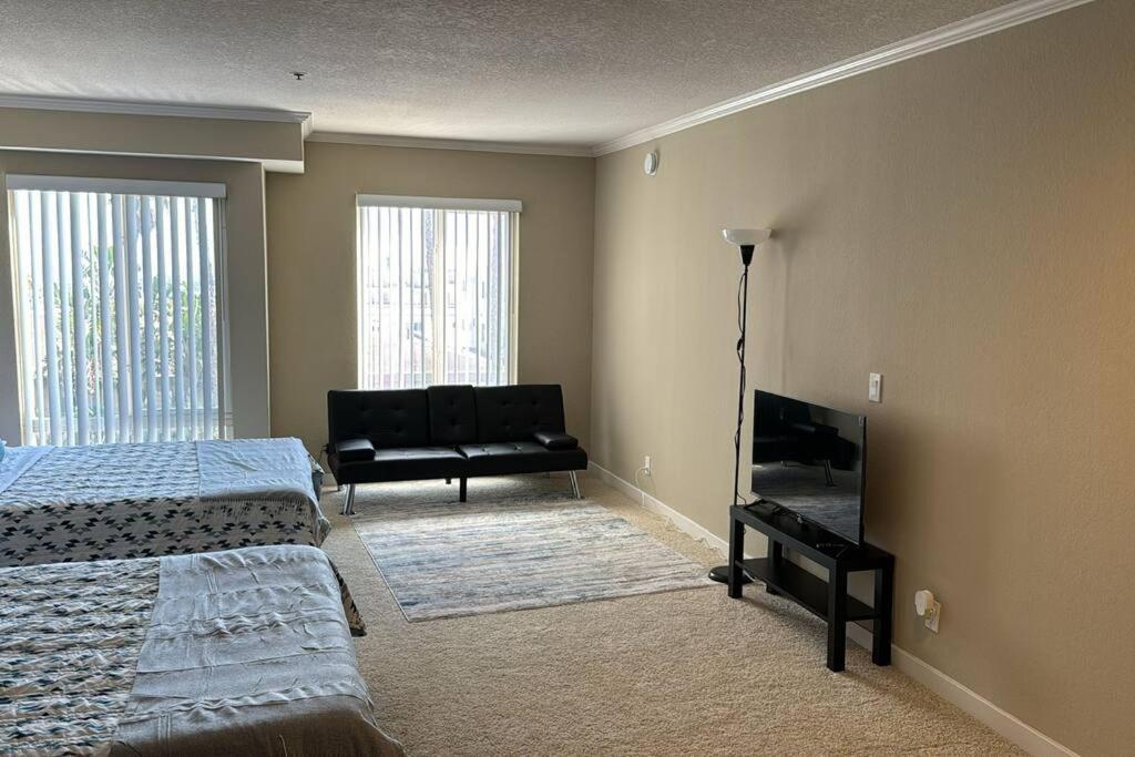 Appartement Perfect Hollywood Blvd